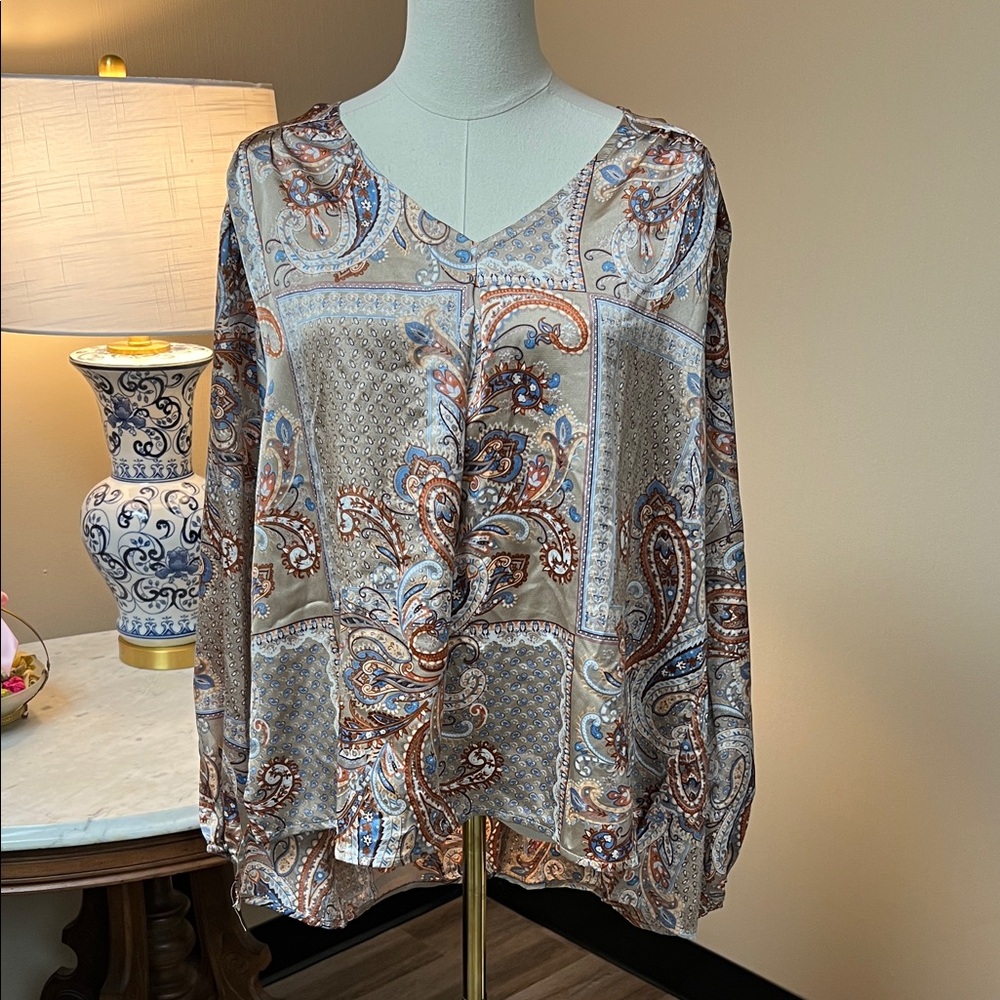 entro Neutral Multi Paisley V-Neck Long Sleeve Blouse